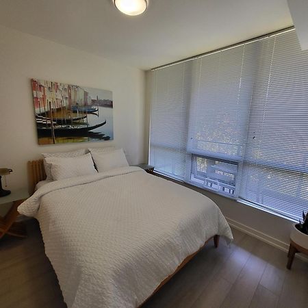 Your Perfect Escape - Modern Landmark Condo In Downtown Calgary - Free Parking- Premium Location Eksteriør bilde