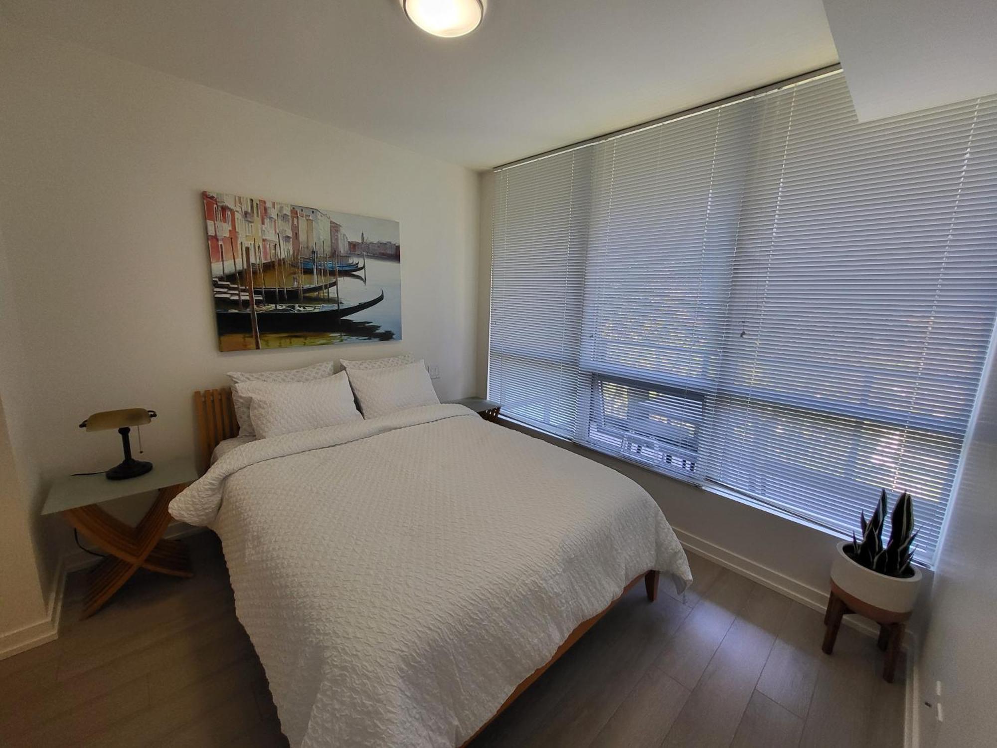 Your Perfect Escape - Modern Landmark Condo In Downtown Calgary - Free Parking- Premium Location Eksteriør bilde